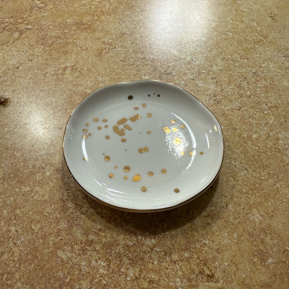 White and gold trinket dish